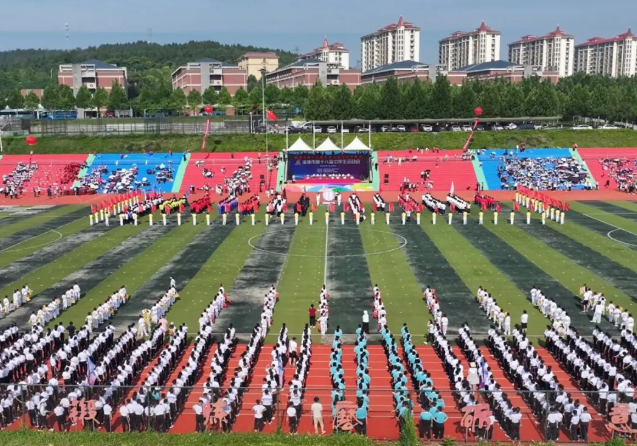 调换学生座位优化校园用眼环境构建校园监测家庭执行防控闭环 调换学生座位优化校园用眼环境构建校园监测家庭执行防控闭环
